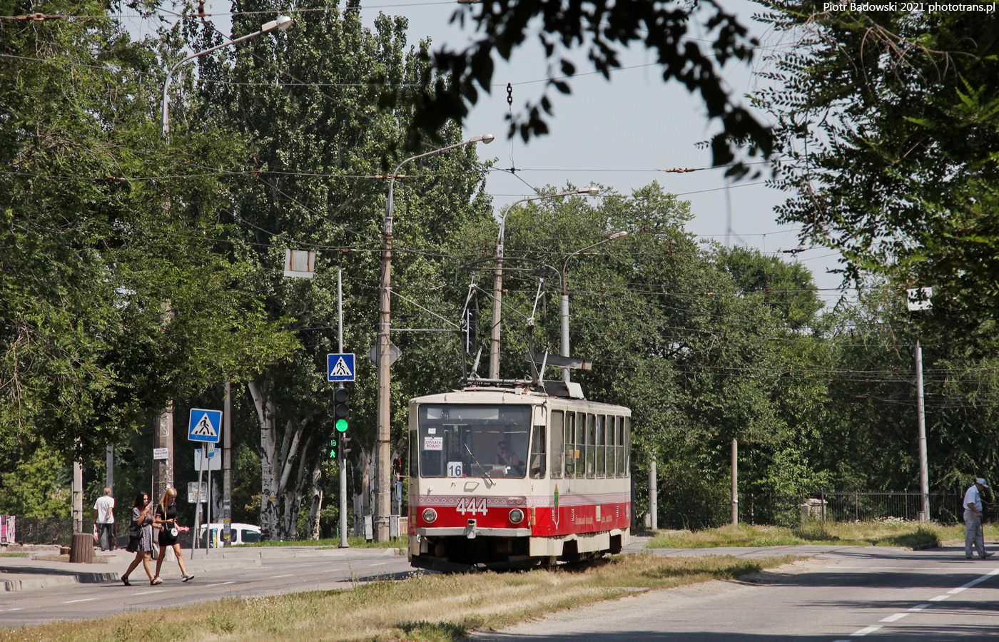 Tatra T6B5SU #444