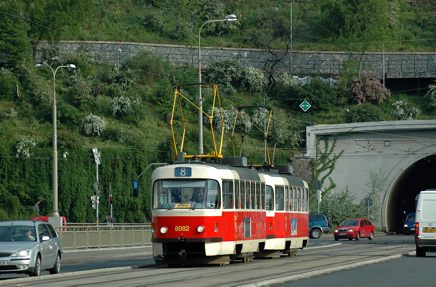 Tatra T3M2-DVC #8082