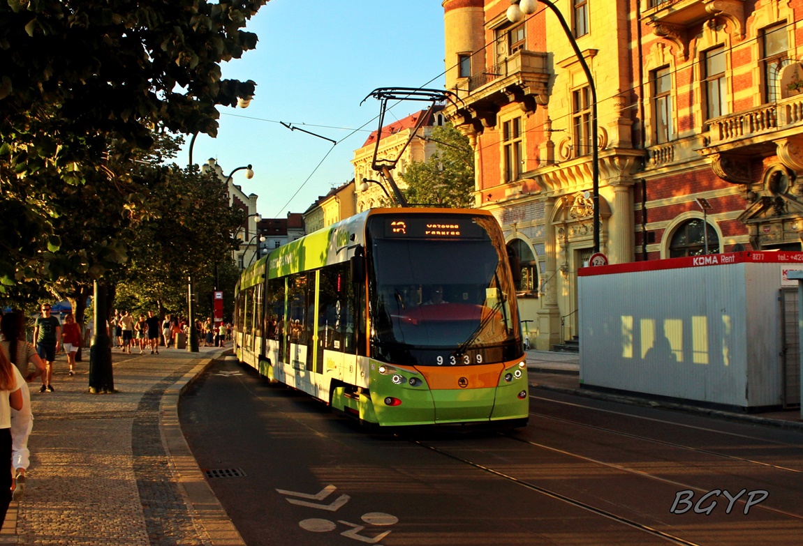 Škoda 15T Praha #9339