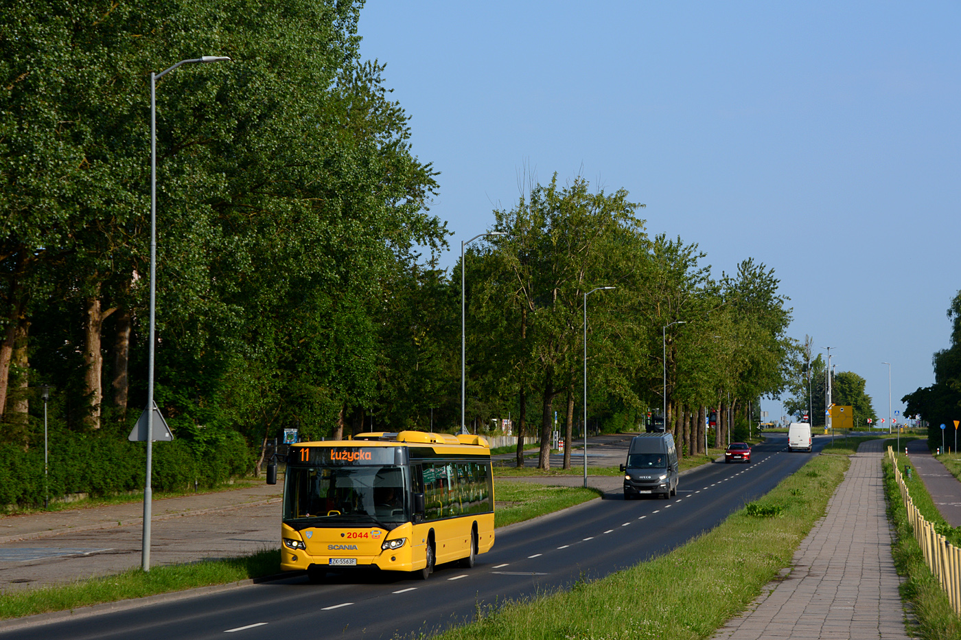 Scania CN280UB 4x2 EB #2044