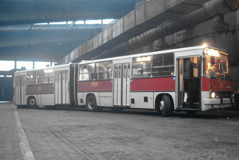 Ikarus 280.26 #176