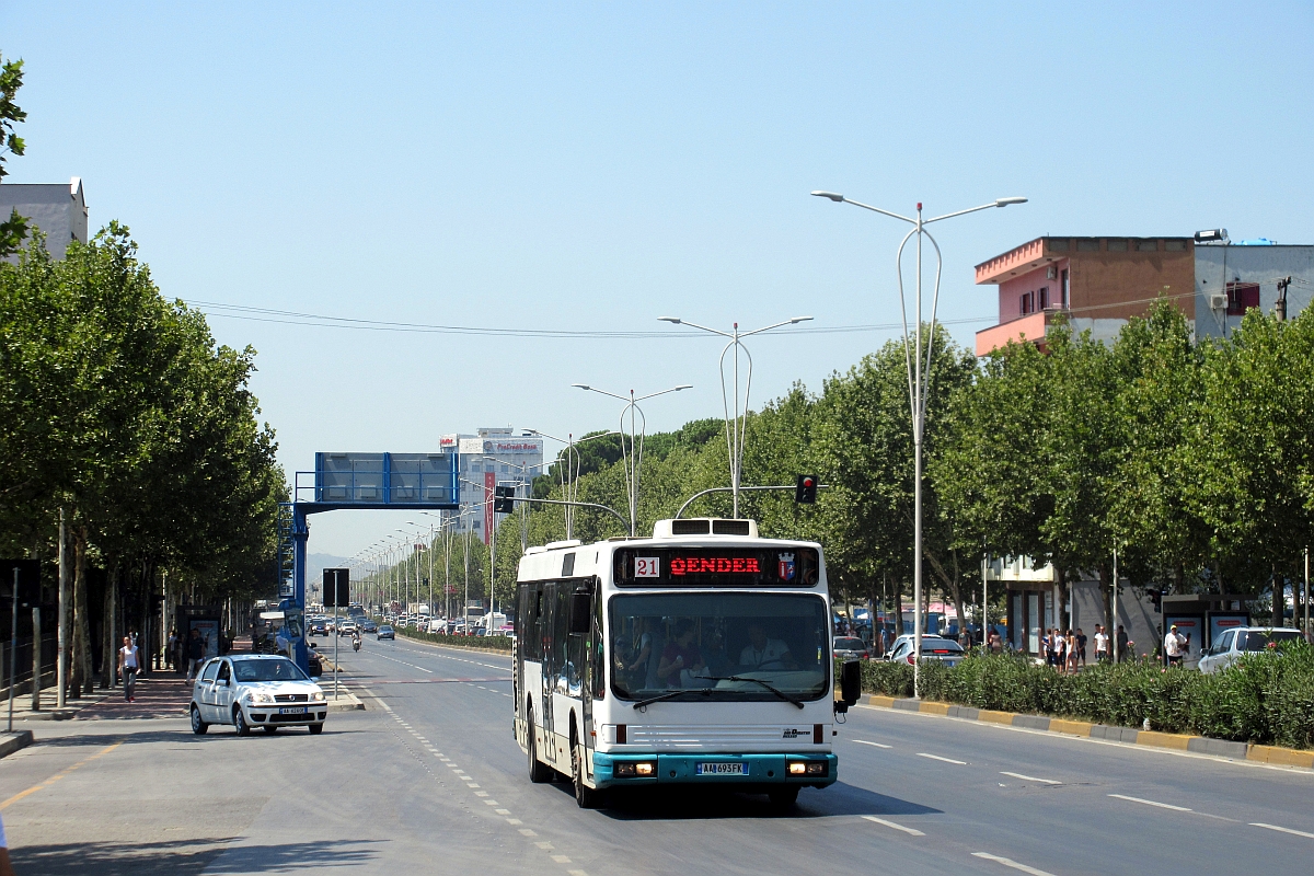 DAF DL595 / Den Oudsten B96 #21