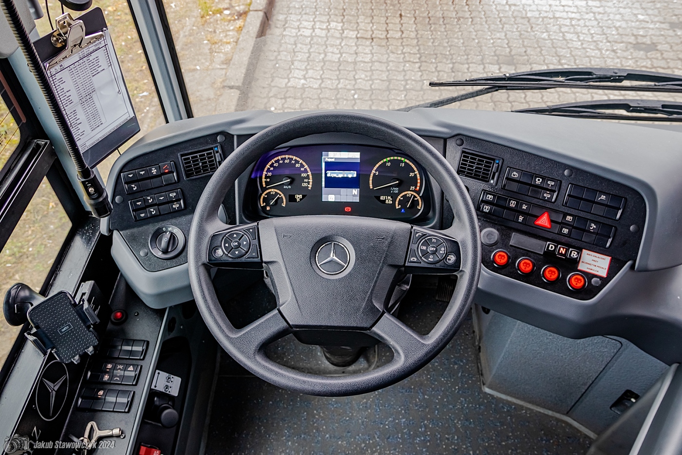 Mercedes-Benz Conecto G #B254