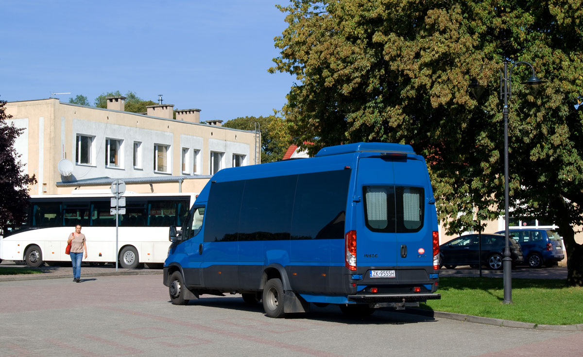 Iveco Daily 65C18 / Bus-Center #ZK 9555H