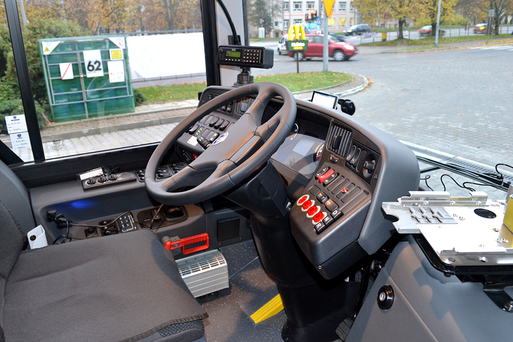 Scania CN320UA 6x2/2 EB #4448