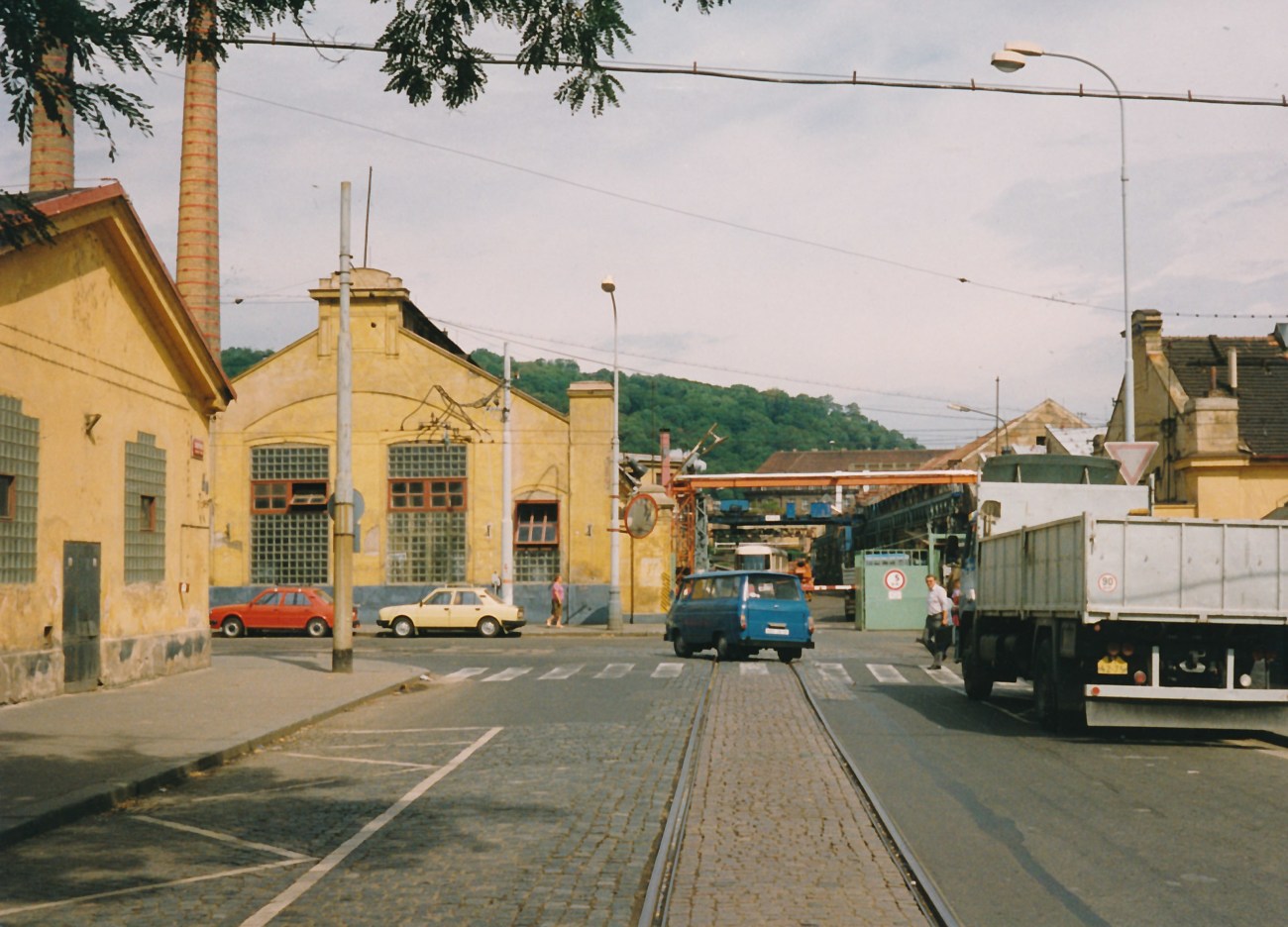 View of the factory track, Praha, Smíchov, Stroupežnického #