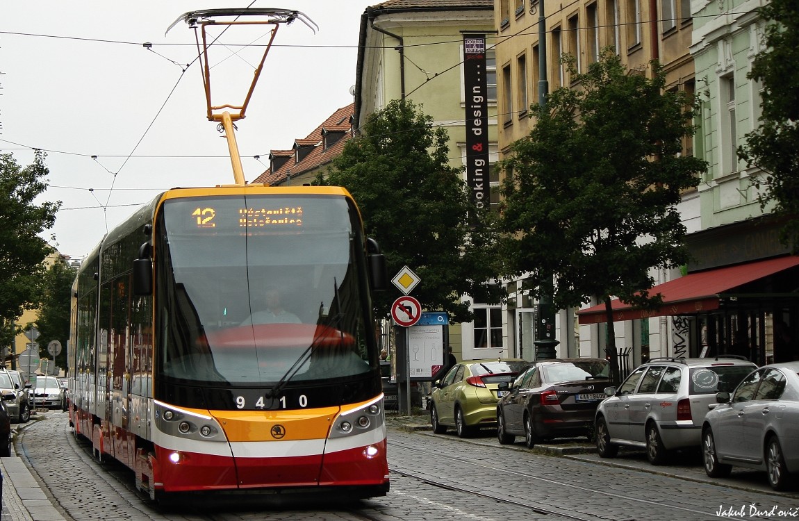 Škoda 15T Praha #9410