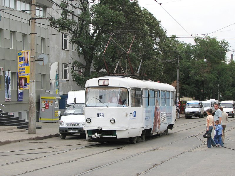Tatra T3SU #929