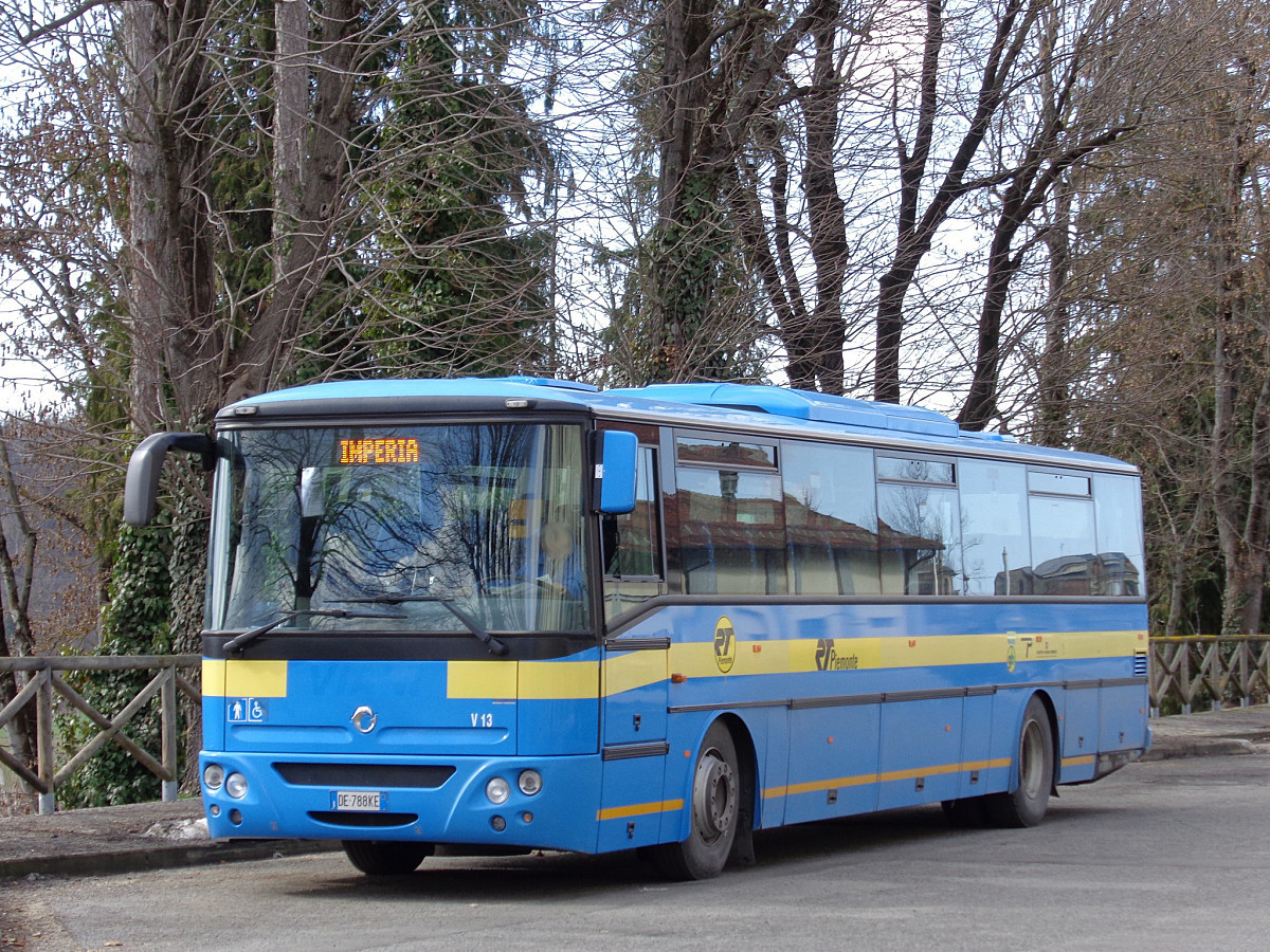 Irisbus Axer 12M #V 13