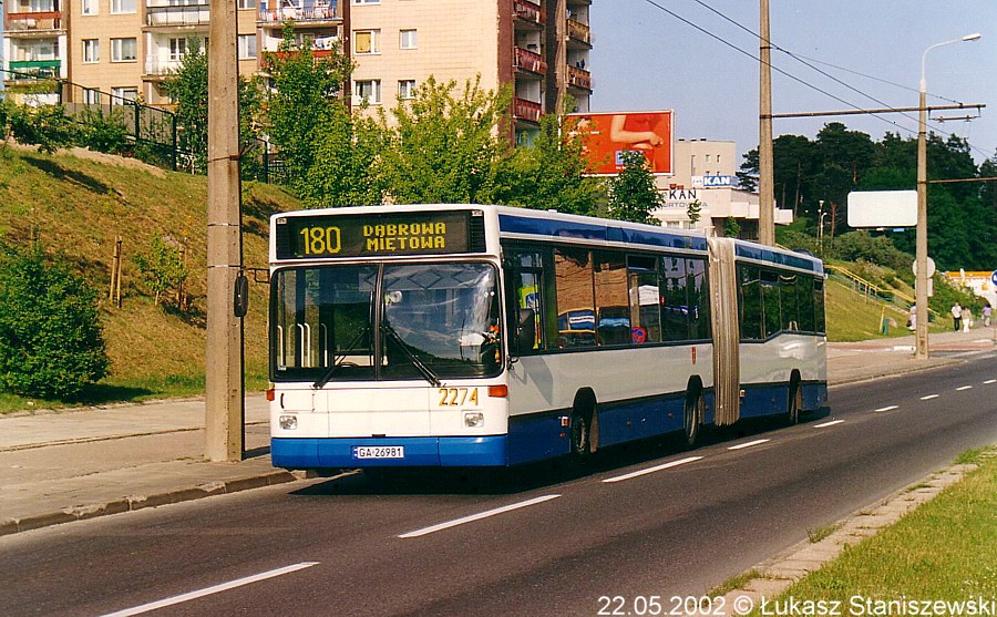 Volvo B10LA-52 / Carrus 204NU #2274