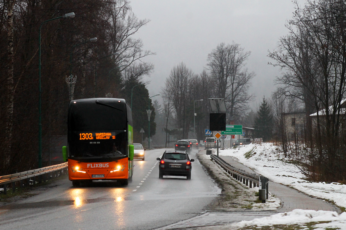 Volvo B11R 6x2 / Plaxton Elite i #P529