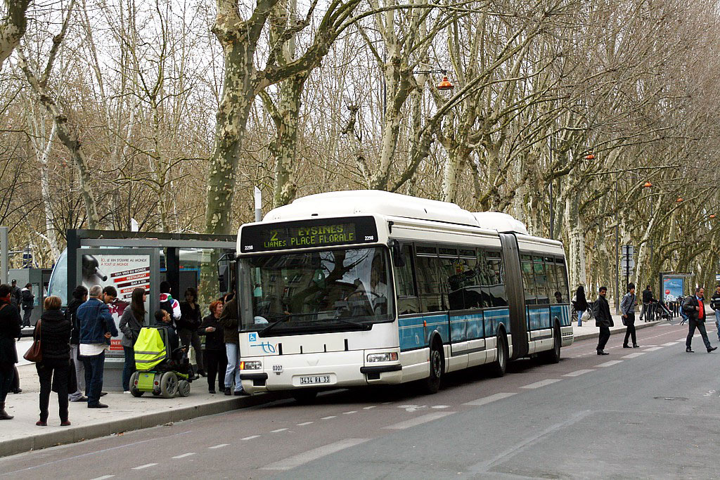 Irisbus Agora L GNV #2298