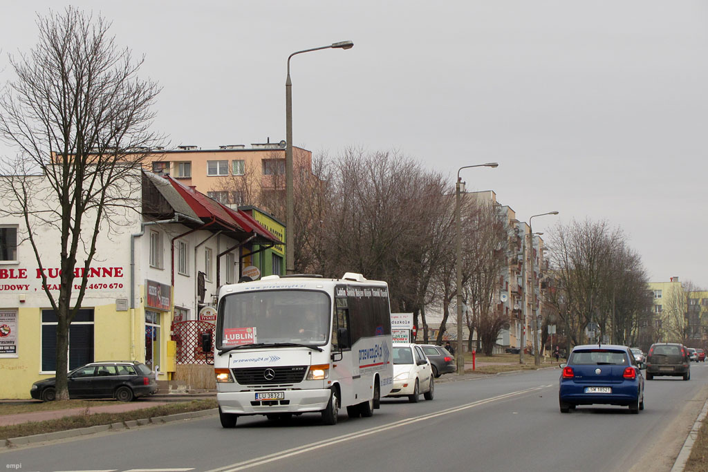 Mercedes-Benz 814 D / Helmark 290 #LU 3832J