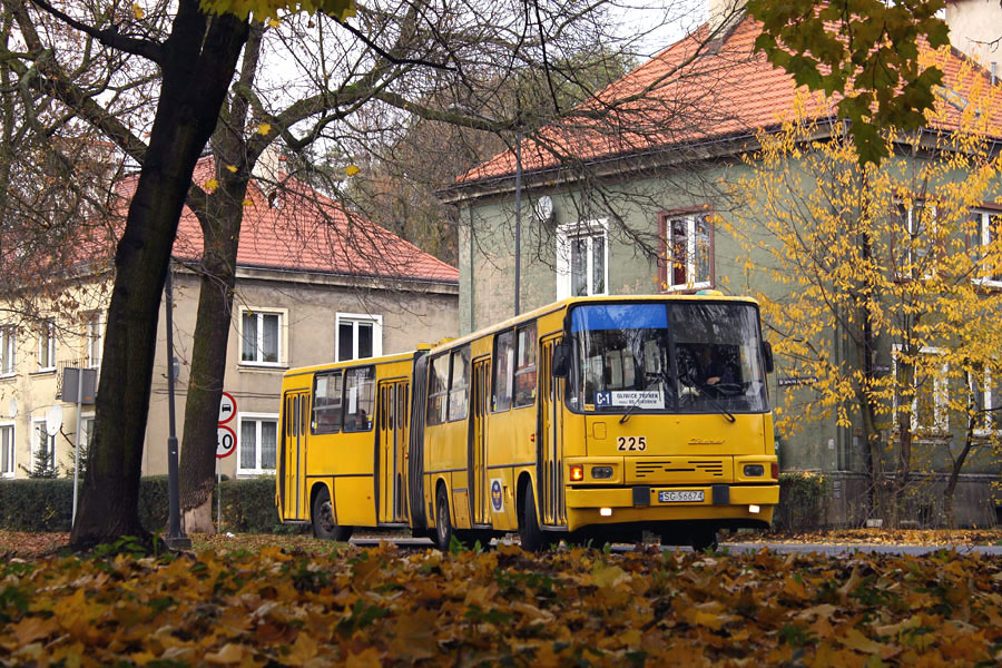 Ikarus 280.26 #225