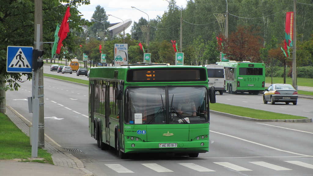 МАЗ 107466 #AE 9518-7