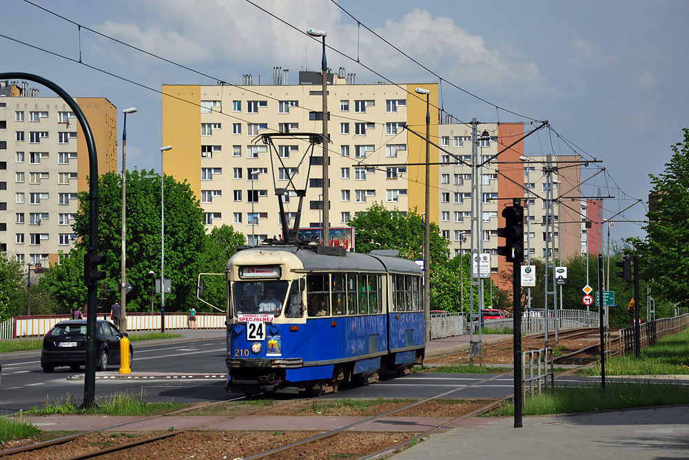 Konstal 102Na #210