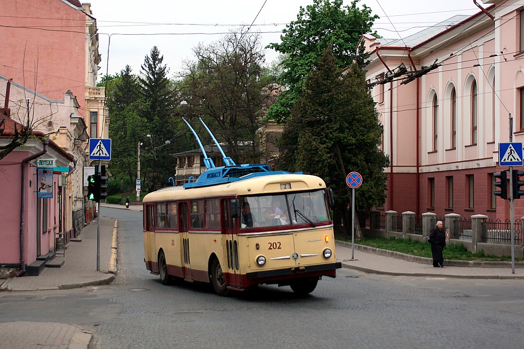 Škoda 9TrH25 #202